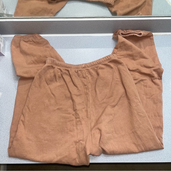 Joah Brown Oversized Joggers - Picture 14 of 15